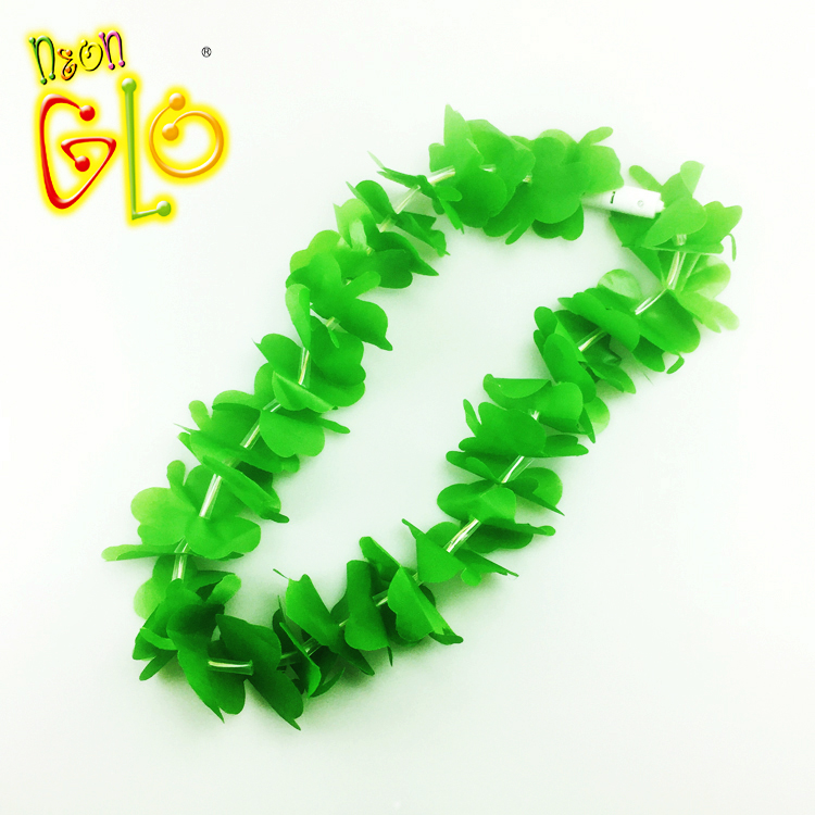 Hot selling 2020 light up LED Shamrock garland necklace for green St Patrick's Day