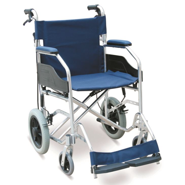Skladací transportný invalidný vozík