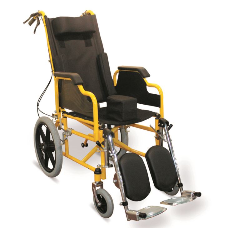 korkealla selkänojalla kallistettava pyörätuoli Houkutteleva keltainen kallistettava pyörätuoli, jossa käännettävät käsinojat, irrotettavat ja nostettavat jalkatuet, MAG-tyyliset pyörät