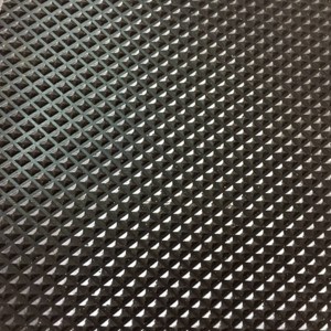 1.4m Width SBR Diamond And Pyramid Textured Natural Rubber Car Matting Flooring CR Anti-skidding Black Rubber Sheet