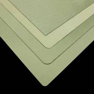 Hypalon fabric for inflatable boat with matt finish surface for bonding