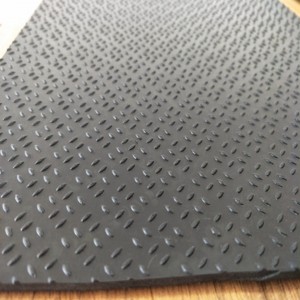 Anti slip black rubber mat anti fatigue floor mat for gas stations