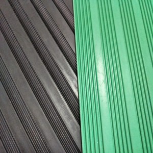High Quality Anti – Slip Green Black Ribber Rubber Mat Roll For Flooring