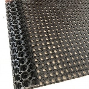 Perforated Anti Fatigue Oil Proof Rubber Mat Hollow Drainage Kitchen Honeycomb Workshop Floor Roll
