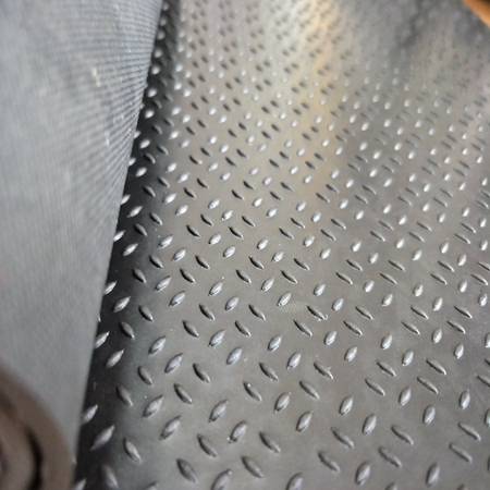 Anti Slip Diamond Willow Leaf Rubber Sheet/Mat/Flooring