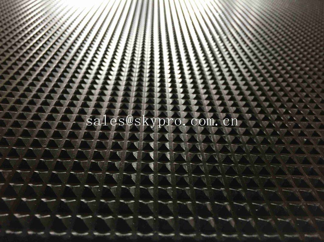Commercial Black Pyramid Pattern Rubber Flooring Matting For Anti – Skidding