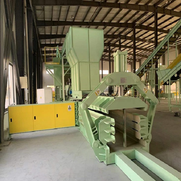 Plastic bottle baler (8)