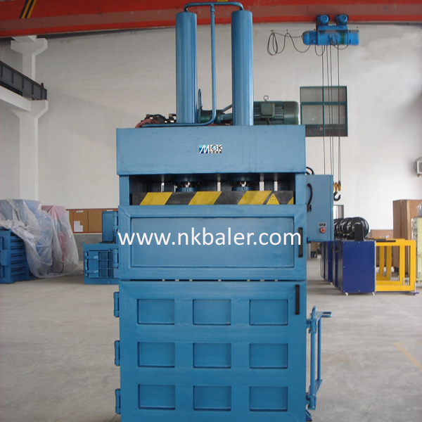 What are the characteristics of beverage Baling Press machine?