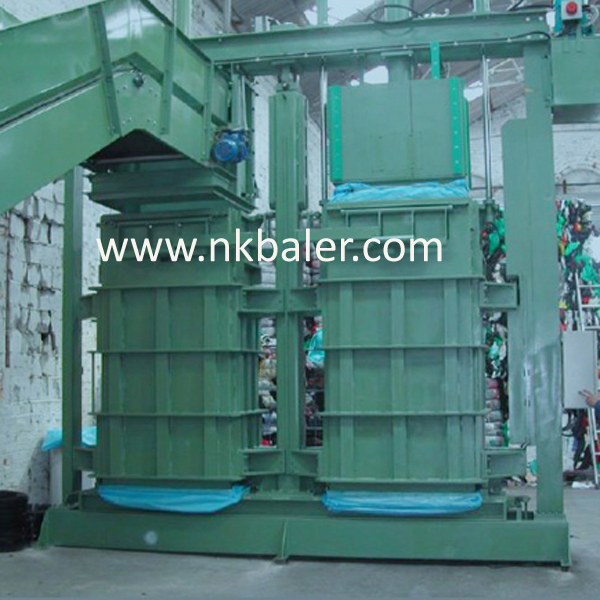 Hydraulic used clothes baling machine in India