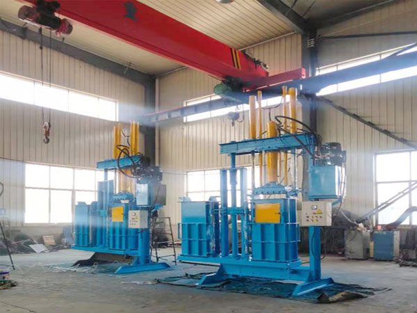 What are the different type of textile balers?