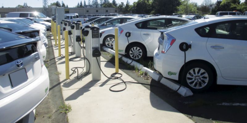 The Ultimate Guide to Choosing the Right EV Charger Station for Your Electric Vehicle