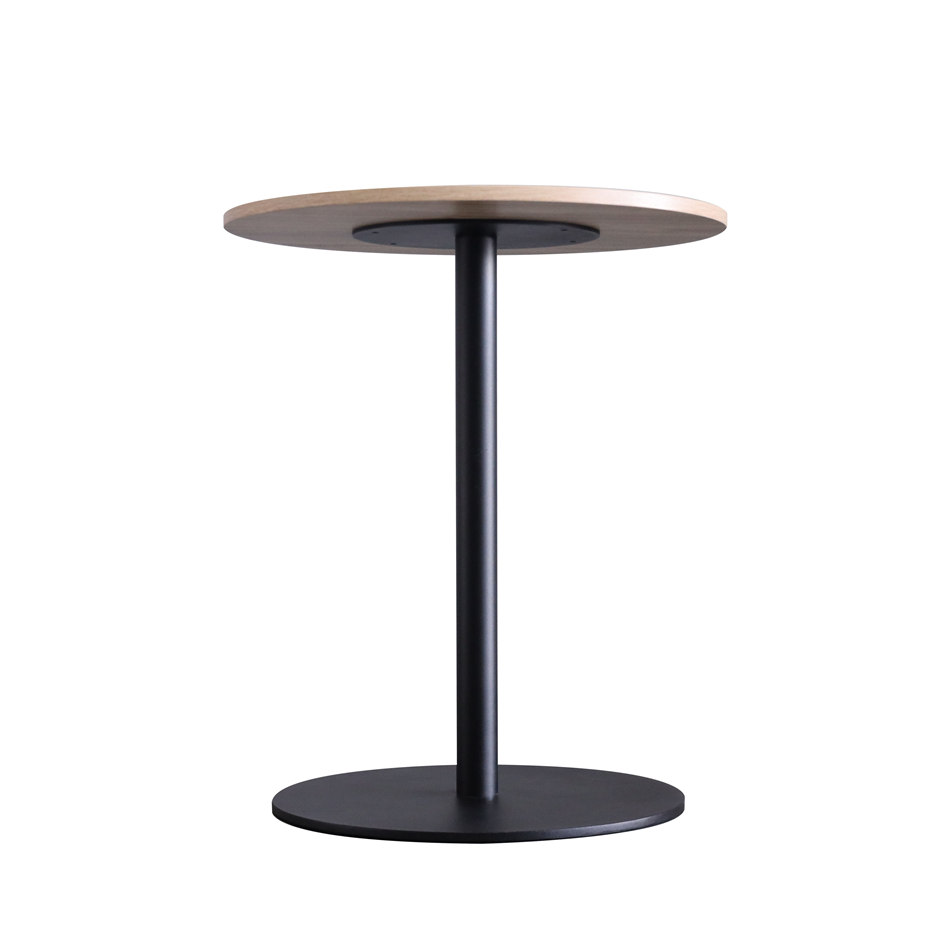 Pedestal leg for tables