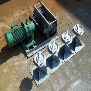 Automatic manure cleaning machine chicken farm