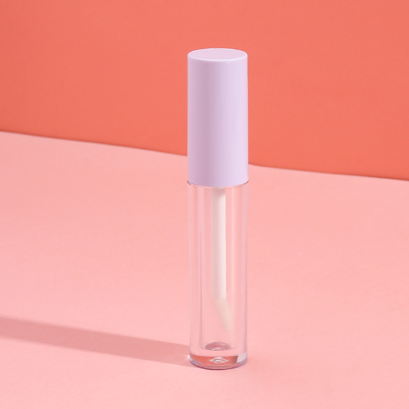 High quality 5ml Custom logo transparent concealer bottle 5ml round lip gloss lipstick tubes container