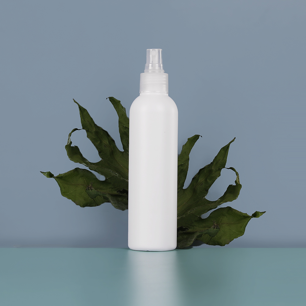 Wholesale Custom 200ml  Boston Bottle HDPE Fine Mist Spray Container Empty Cosmetics Packaging