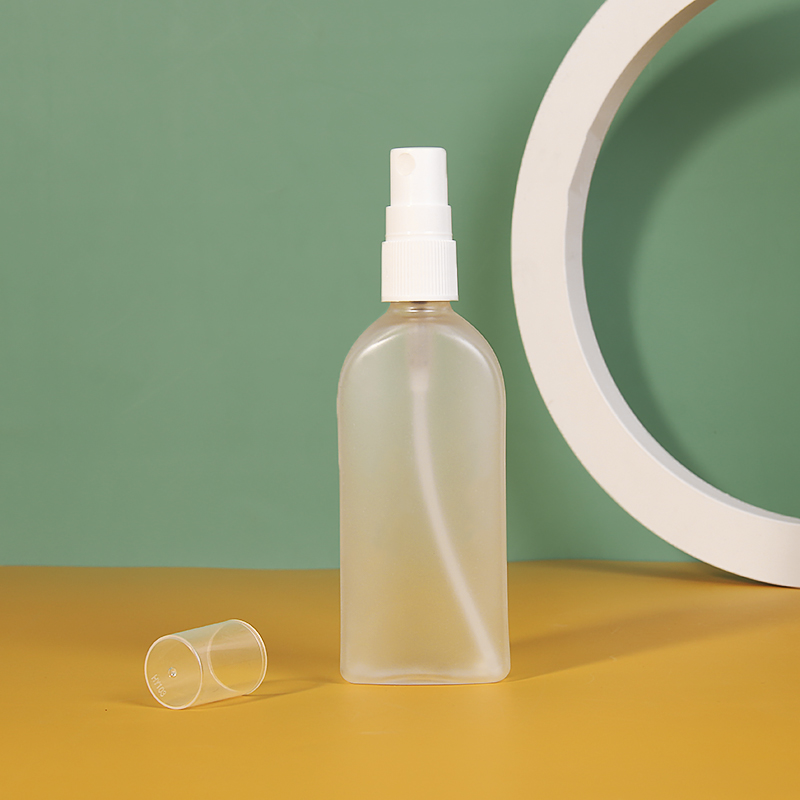 80 ml Flat Plastic Mist Spray Bottle PET Face Moisturizer Perfume Toner Empty Cosmetic Packaging