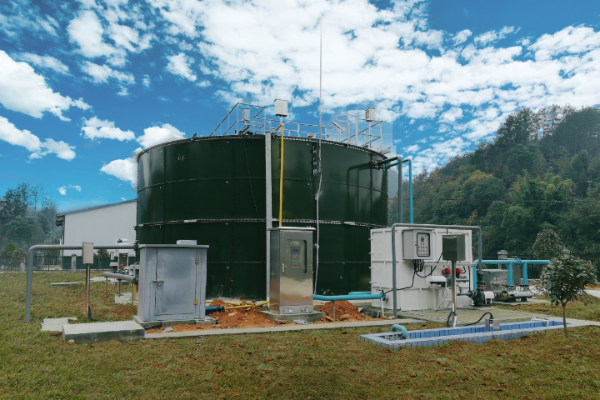 New concept modular wastewater treatment plant is adopted to solve the difficulties of rural domestic sewage