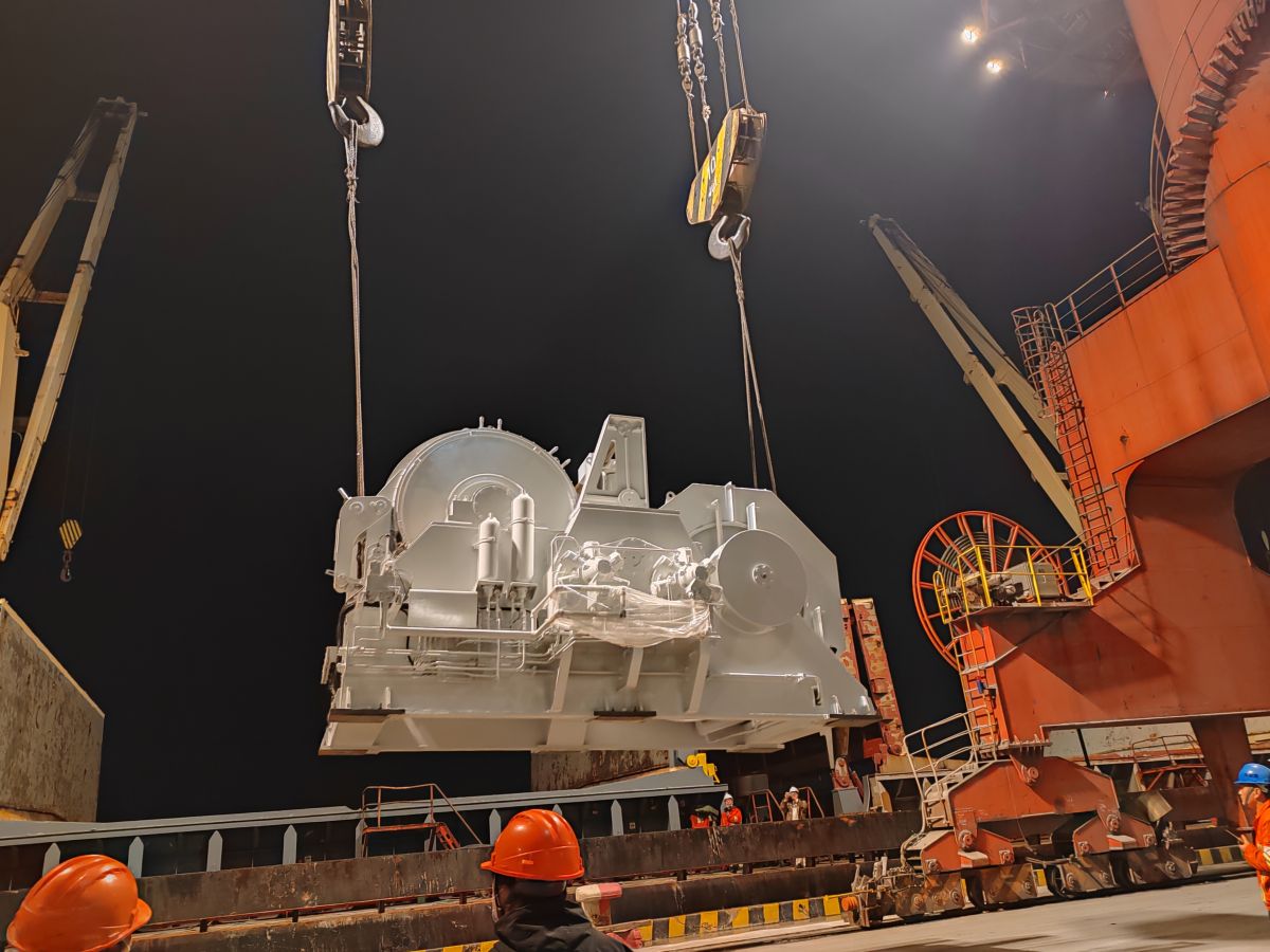 Successful Shipment of 53Ton Towing Machine from Shanghai China to Bintulu Malaysia