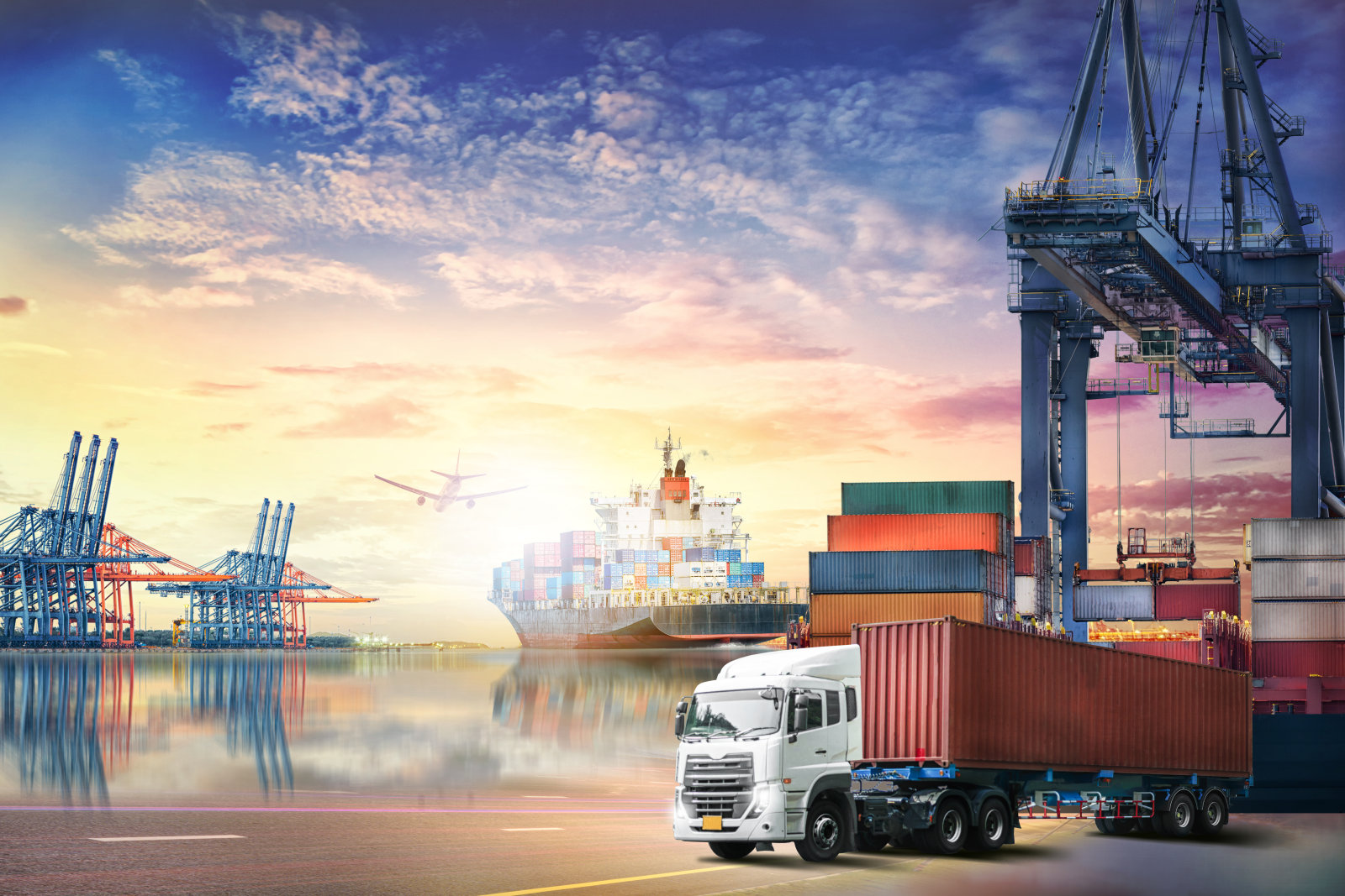 Container Transport Semitrailer Featured Image
