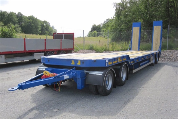 Lowboy Full Trailer with Ramp Featured Image