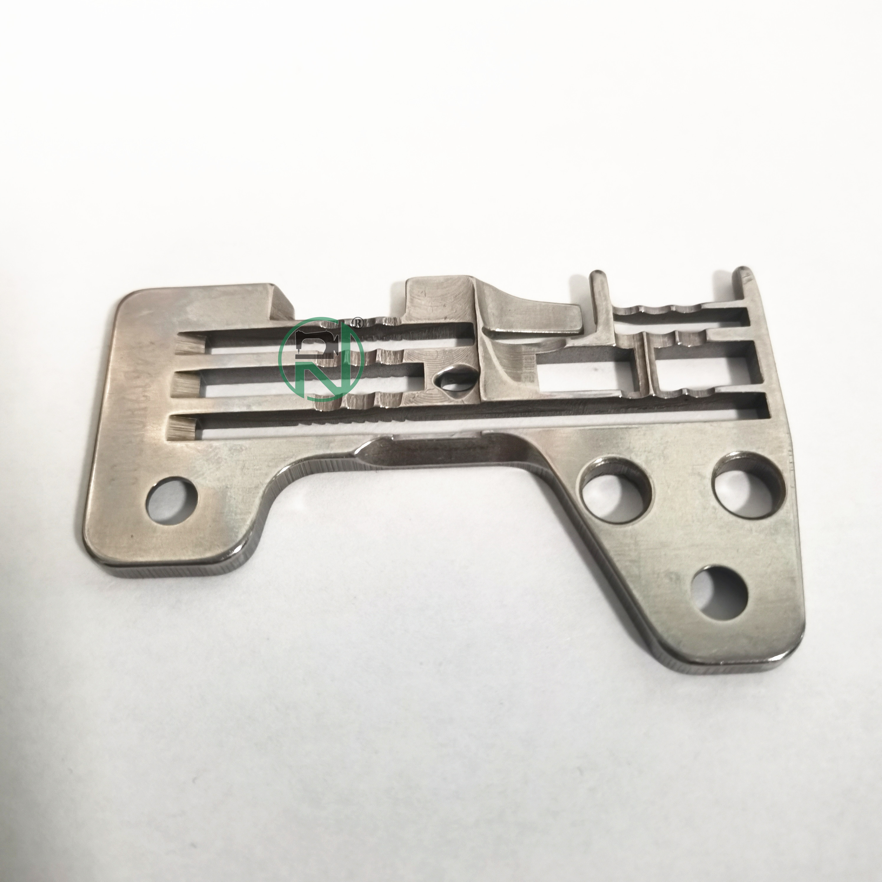 2021 China New Design Needle Clamp Replacement - JUKI Original sewing accessoreis Stich plate R4612-HOF-G00 – Original detail pictures