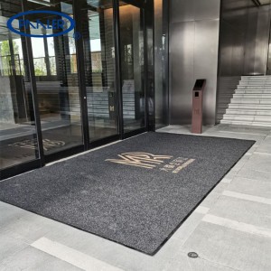 Tapete de piso de entrada de rolo de tapete de remoção de poeira para exterior com logotipo personalizado Akon