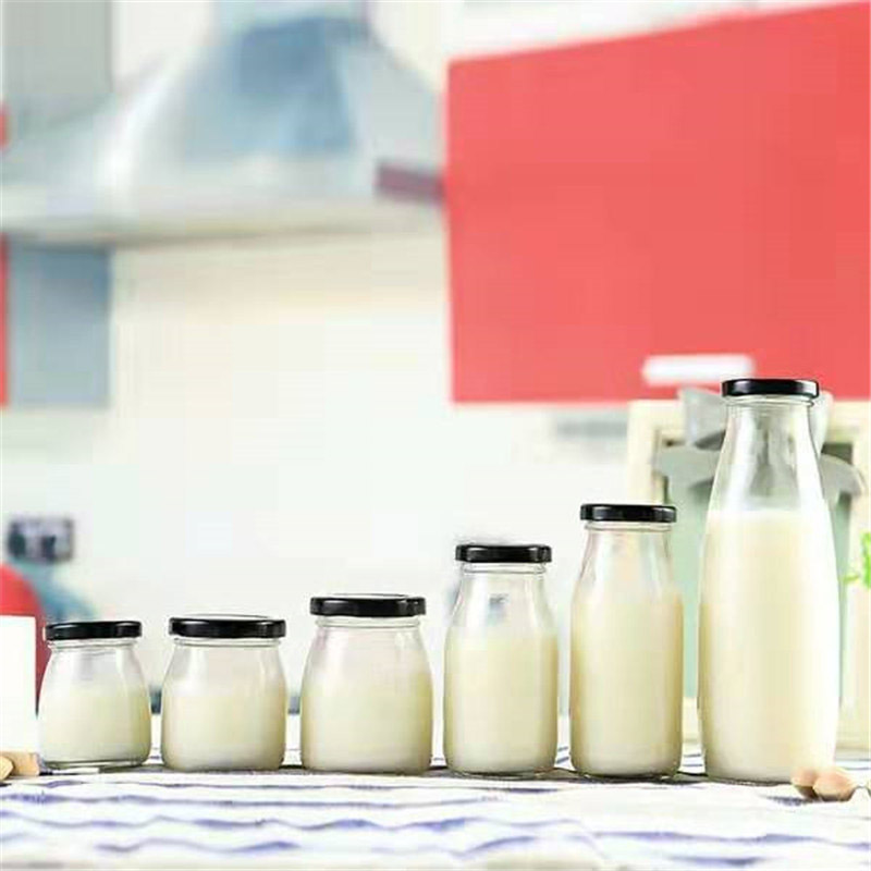 https://cdn.globalso.com/package-glass/empty-glass-bottle-clear-vintage-glass-milk-bottle-200ml-250ml-500ml-1000ml1.jpg