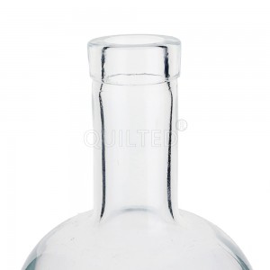 Clear 700 ml round liquor glass vodka bottle with lid