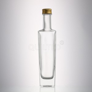 250 ml square shape liquor glass vodka bottle