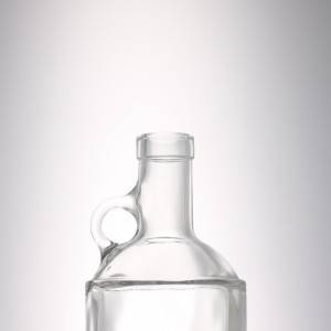 High-Quality Cheap Little Tequila Bottles Factories Pricelist- 750 ml liquor glass bottle with handle – QLT