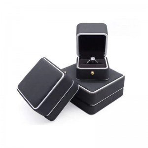 China Double Open PU Leather Box Flocking Pendant Necklace Bracelet Ring Box Gift Box with Competitive Price