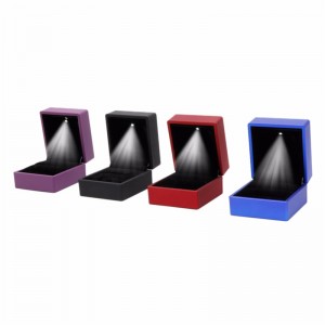High Quality LED Light Jewelry Box for Earrings