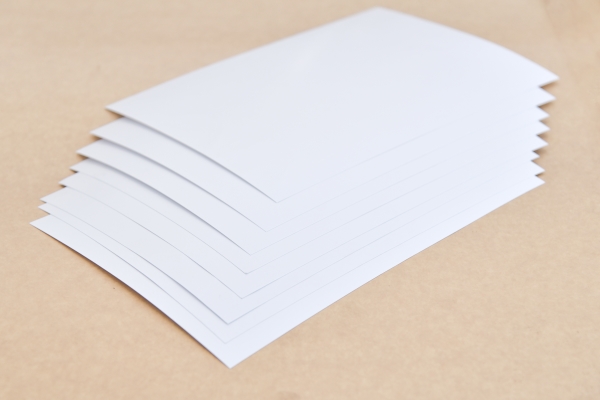 What’s the difference between PE coated paper and uncoated paper?