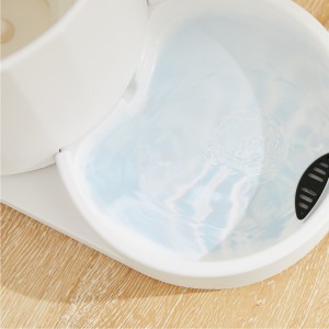 Petnessgo Pet Water Fountain Eco-friendly Automatic Dog Drinking Feeder Cat Water Fountain 2.5L
