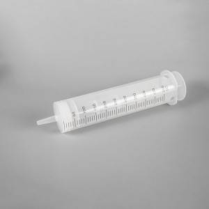 Large capacity luer lock and luer slip plastic Syringes