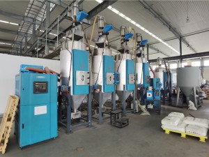 Central Plastic Material Feeding Conveying System