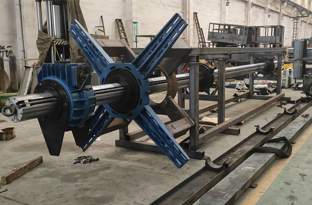 In-situ in line boring machine for split casings for steam turbines and compressor