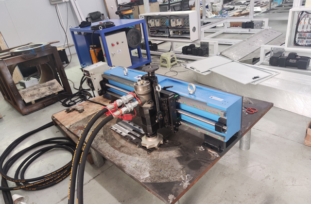Linear Milling Machine with hydraulic power pack