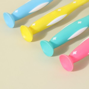 Brosse à dents antidérapante pour enfants avec manche en silicone