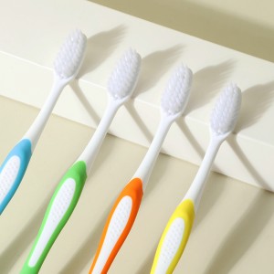 Мягкая зубная щетка для чистки зубов