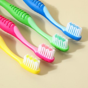 Módna prísavka na ústnu hygienu plastová zubná kefka pre dospelých so škrabkou na jazyk