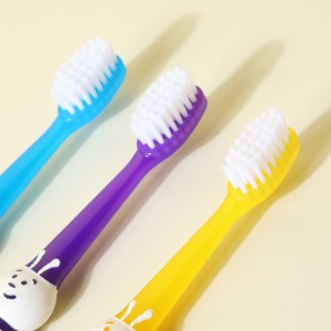Spazzolino da denti personalizzato per i bambini per l'igiene orale