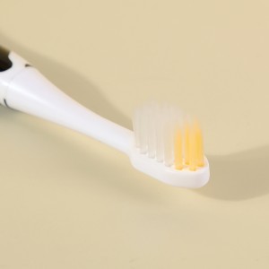فرشاة أسنان ألمانية للعناية بالفم ذات شعيرات ناعمة صديقة للبيئة للأطفال مع شهادة BRC CE