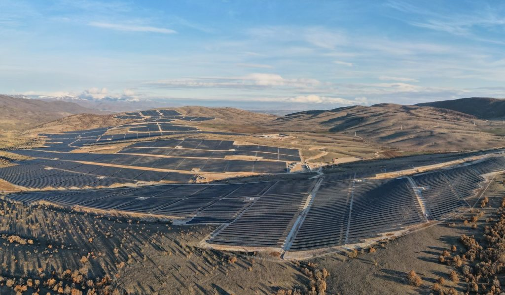 Motor Oil renewables arm acquires 1.9GW of solar projects in Greece