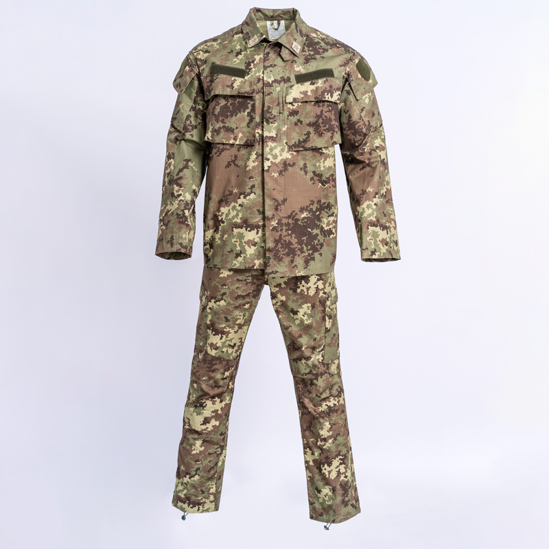 Italy-Combat-Uniform-Woodland