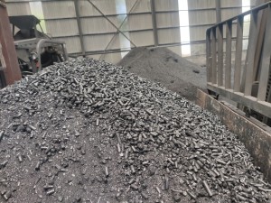 Factory Price High Temperature Coal Tar Pitch/ High Softening Point Pitchused for Casting and Refractory Materials