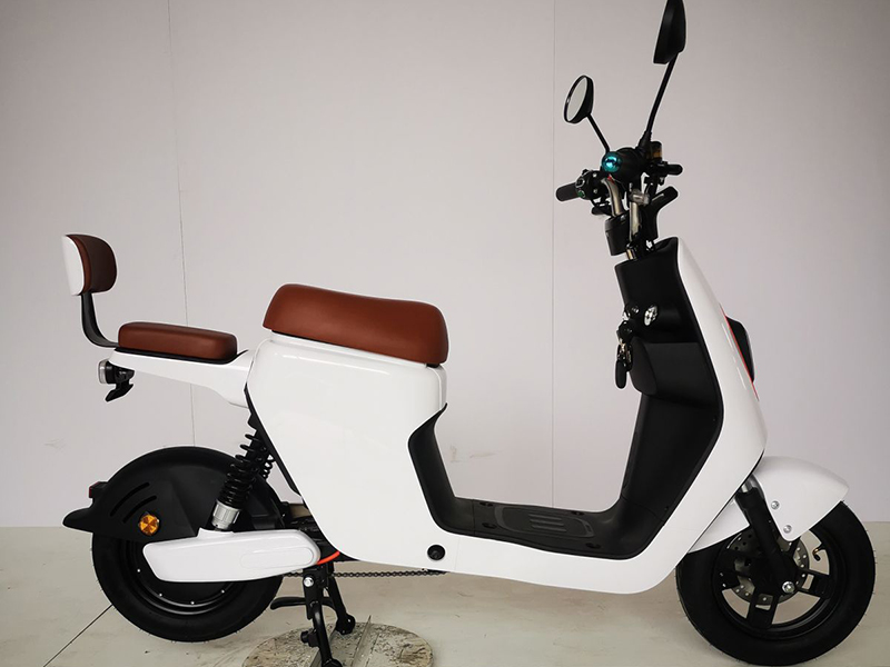 Ražotāja pielāgots disku bremžu motorollera elektriskais motocikls pieaugušajiem