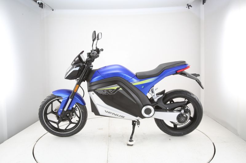 2000 W преносим електрически скутер с двойна литиева батерия и дълги разстояния.