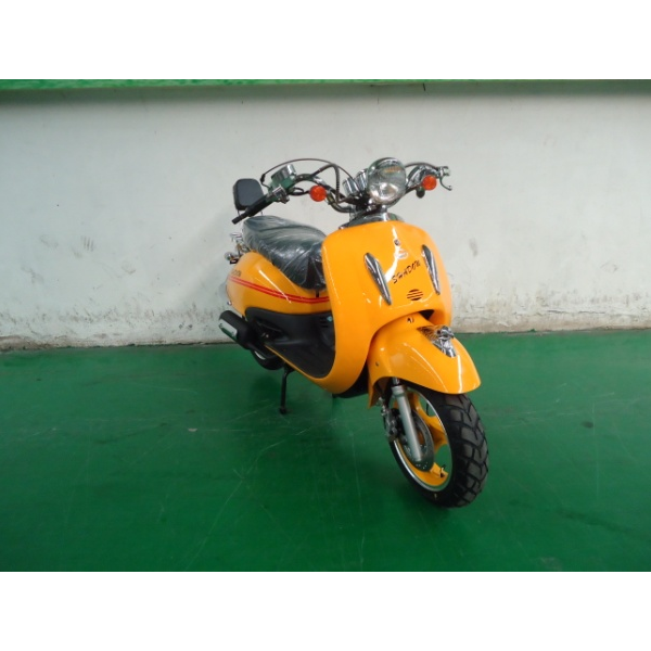 New arrived fashionable 2-wheelers 50cc motorcycle with long range 150cc