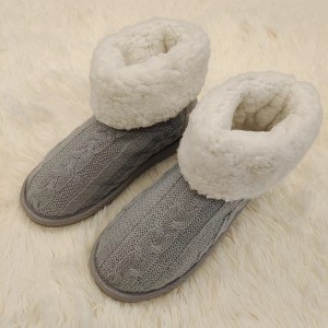 Fashionable boots cold cemented style warm comfortable